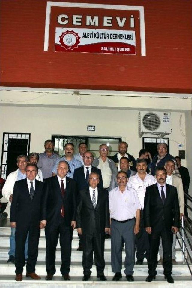 Salihli Cemevi&rsquo;nde Aşure Hayrı 2