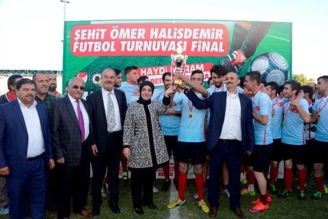 Şehit &Ouml;mer Halisdemir Futbol Turnuvası Sona Erdi