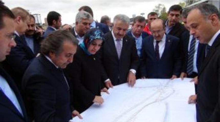 Yıldızlı Kavşağı Ve Akyazı Stadyumu Bağlantı Yolları Yıl Sonuna Kadar Tamamlanacak