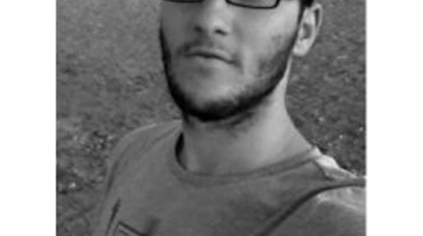 18 Yaşındaki Gen&ccedil; Trafik Kazasında Hayatını Kaybetti