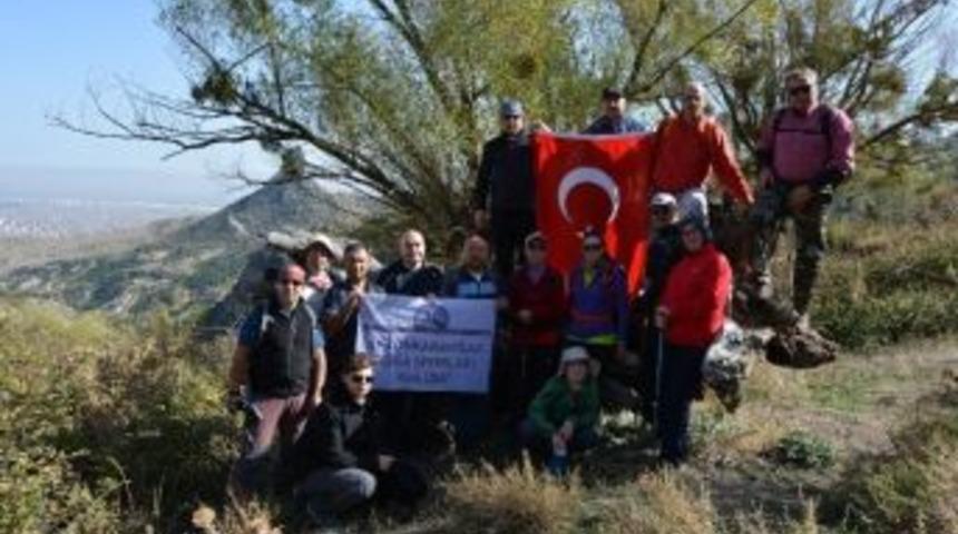 Afdos Erkmen Beldesine Y&uuml;r&uuml;y&uuml;ş D&uuml;zenledi