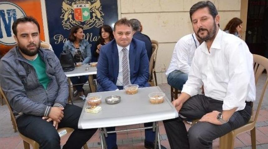 Manisalı Esnaflardan Aşure Hayrı