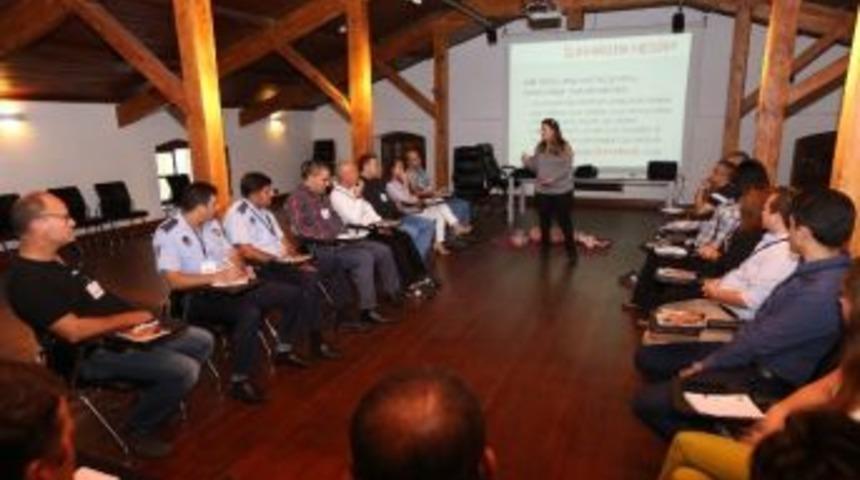 Sel&ccedil;uk Belediye Personeline İlk Yardım Eğitimi