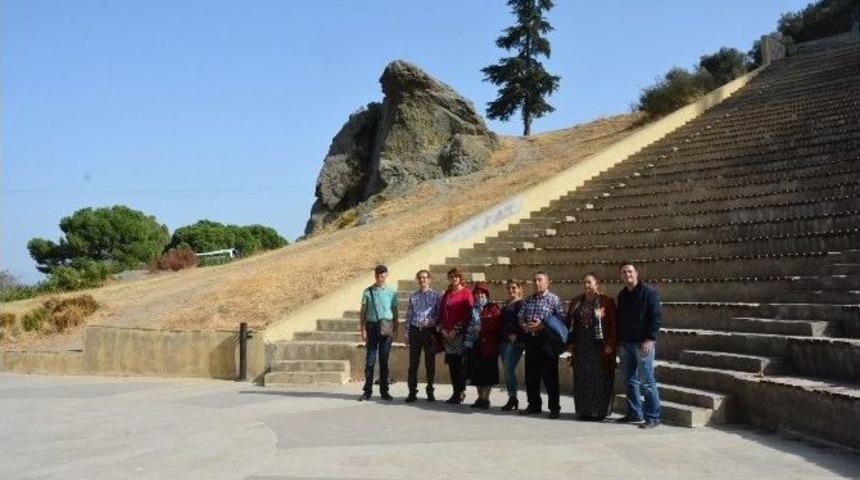 Yunusemre Belediyesi Misafirlerine Manisa&rsquo;yı Gezdirdi
