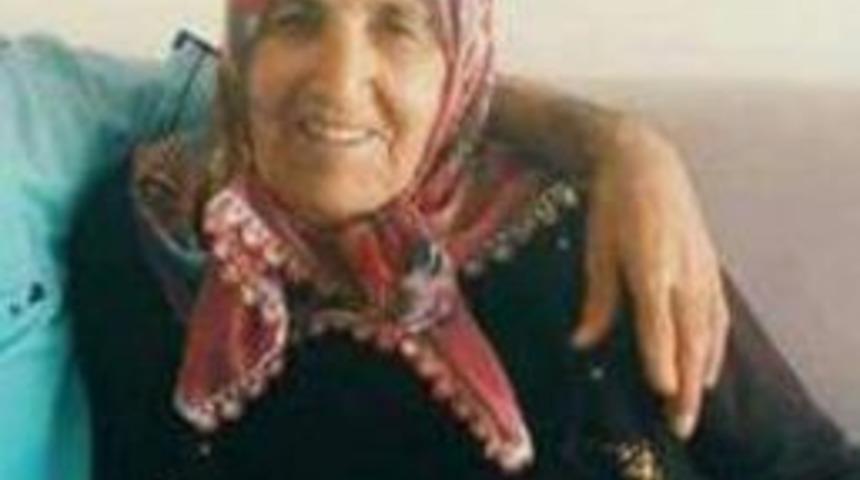 85 Yaşındaki Kadın Torunları Tarafından Bı&ccedil;aklanarak &Ouml;ld&uuml;r&uuml;ld&uuml;