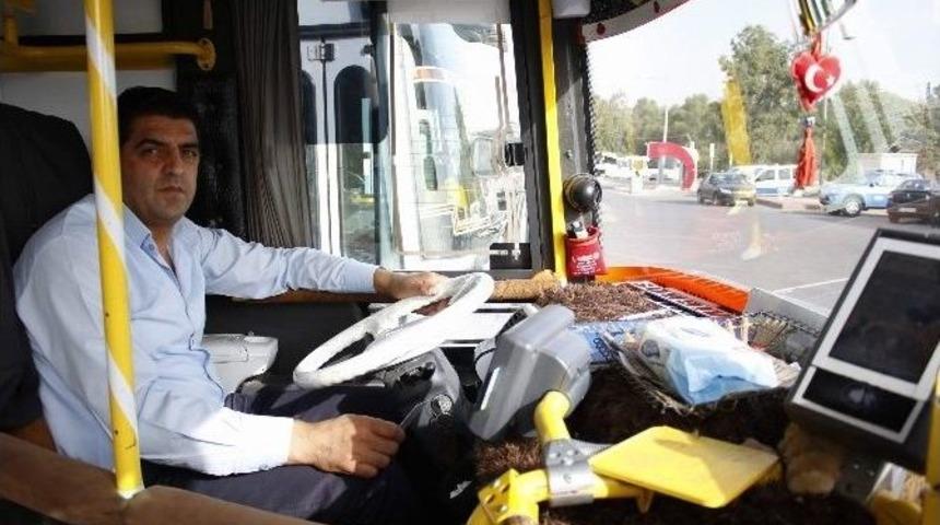 Antalya&rsquo;da D&ouml;n&uuml;ş&uuml;me Girmeyen 7 Metrelik Minib&uuml;sler Sefere &Ccedil;ıkamadı