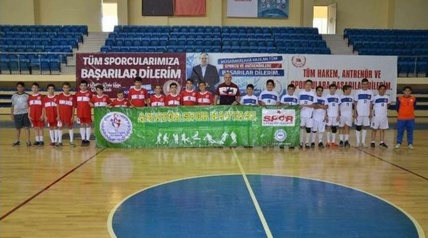 Bilecik Belediyesi Hentbol Yıldızlar Takımı 1&rsquo;inci Oldu
