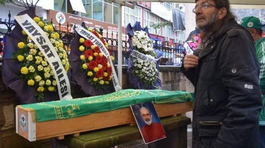 Giresun&rsquo;da Gazeteci Peyami Tek Son Yolculuğuna Uğurlandı