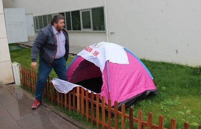 Sağlık-sen Üyelerinden Hastane Önünde Çadırlı Eylem