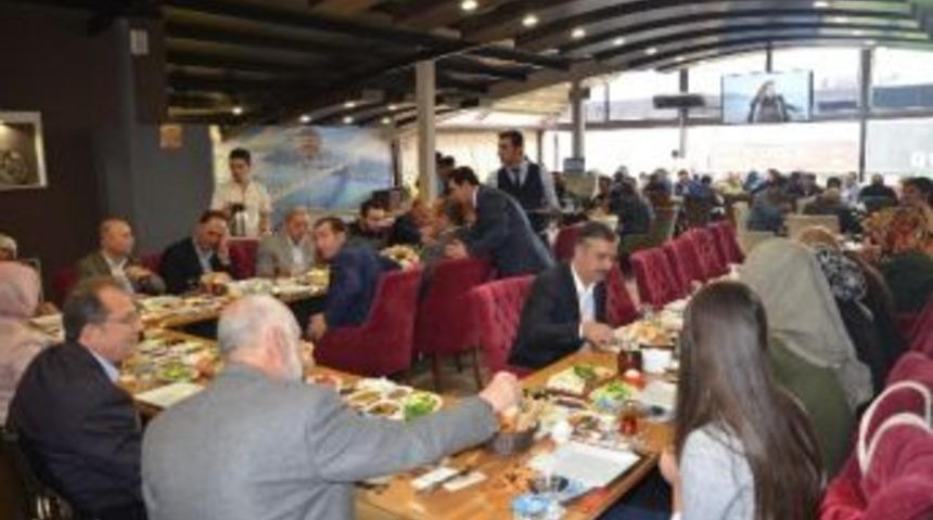 Şehit Aileleri Kahvaltıda Bir Araya Geldi