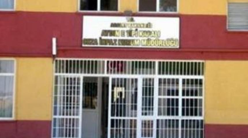 &Ouml;zg&uuml;rl&uuml;ğe Adım Atamadı