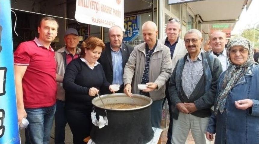 Burhaniye Mhp Aşure Hayrı Yaptı