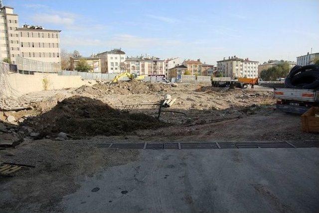 15 Temmuz Şehitler Meydanı&rsquo;nda &Ccedil;alışmalar Başladı 1