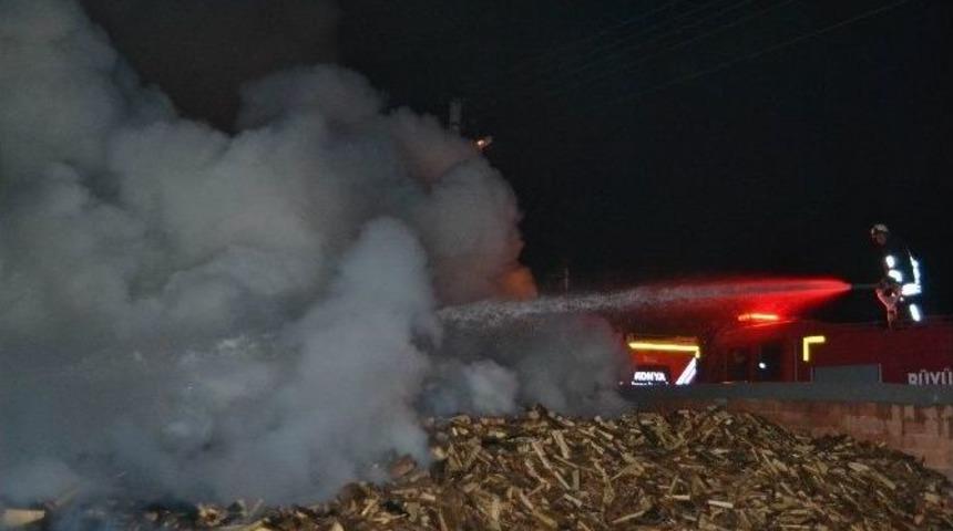 Kulu&rsquo;da Odun D&uuml;kkanında Yangın