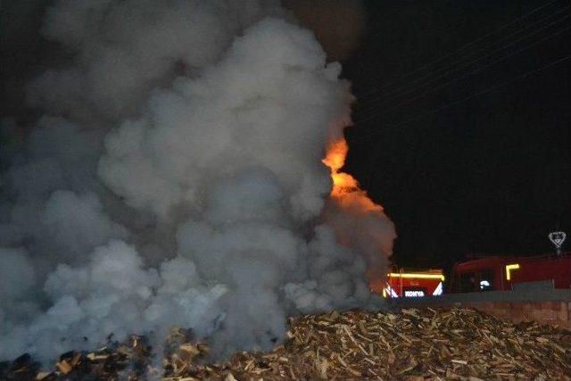 Kulu&rsquo;da Odun D&uuml;kkanında Yangın 1