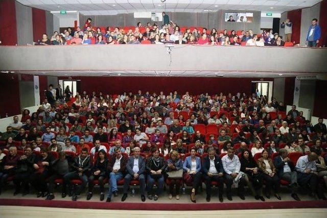 Bandırma’da Tiyatro Gösterimi 1