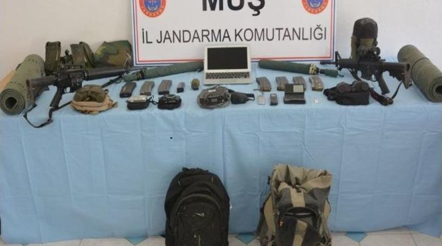 &ldquo;dur&rdquo; İhtarına Uymayan Ara&ccedil;ta Bulunan Ter&ouml;rist Etkisiz Hale Getirildi