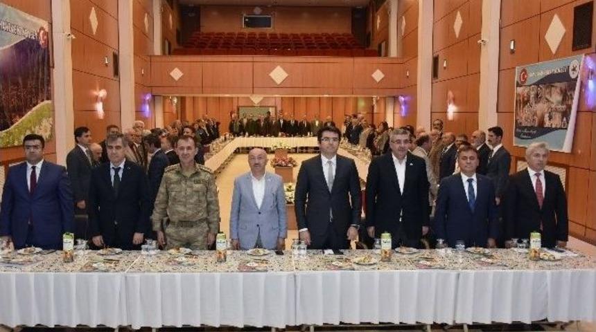 Fet&ouml; G&uuml;m&uuml;şhane Valisi Hakkında Sahte Delil &Uuml;retmiş