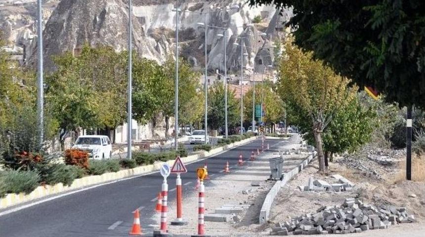 G&ouml;reme&rsquo;de Kaldırım &Ccedil;alışmaları Yapılıyor