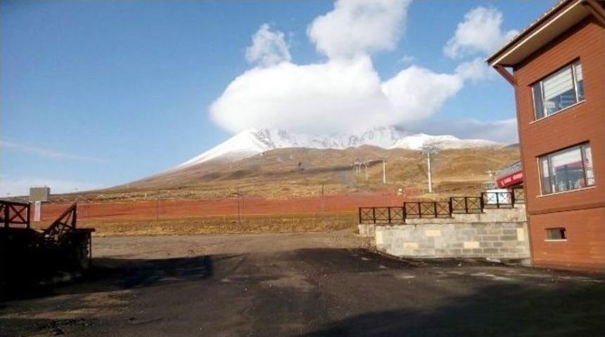 Erciyes&rsquo;te Kar Yağışı
