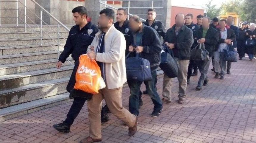 Kocaeli&rsquo;de &rsquo;bylock&rsquo; Kullanan 12 Kamu &Ccedil;alışanı Adliyede