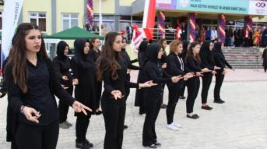 İstiklal Marşı’nı Bir De Böyle Dinleyin