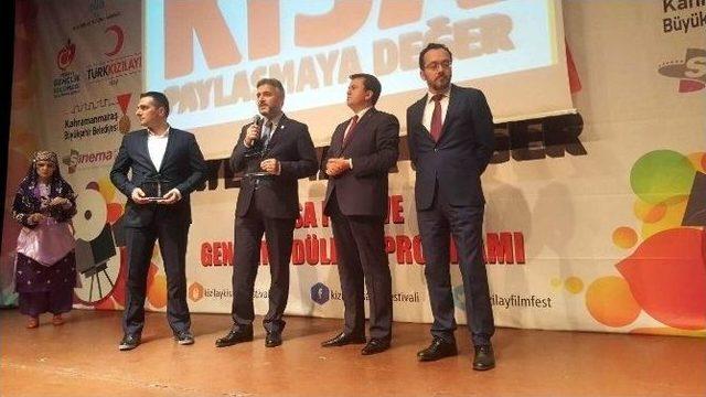 Adü Rektörü Bircan’a Kızılay Kısa Film Festivali’nde Büyük Onur