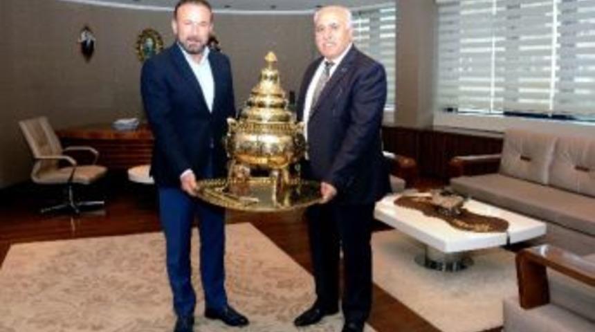 Doğan&rsquo;a Kardeş Belediye Başkanından Ziyaret