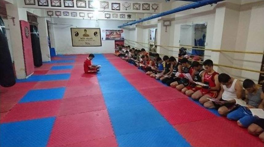 Batman Spor Akademisi&rsquo;nde Okuma Saati Uygulaması Başlatıldı