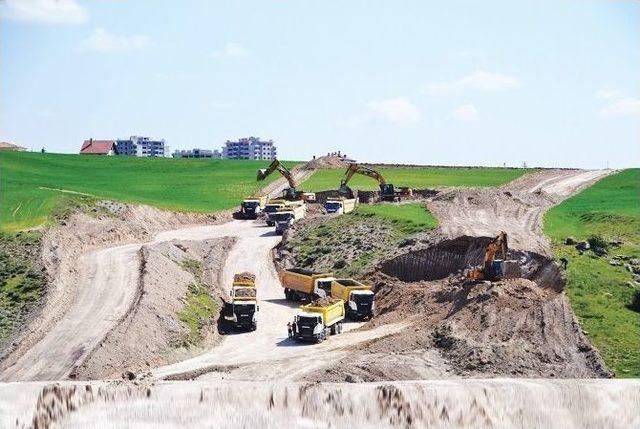 Büyükşehir’den Rekor; Bu Yıl Bin 100 Kilometre Yeni Yol Açıldı