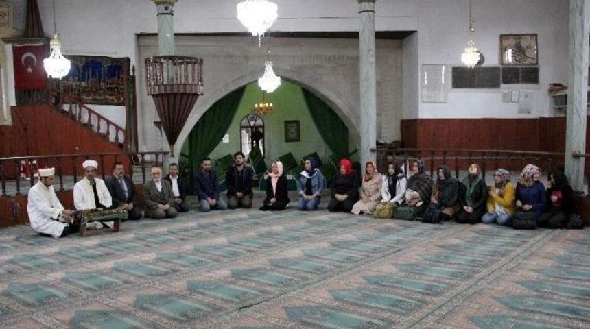 G&uuml;&ccedil;l&uuml; Kadınlar, K&uuml;tahya&rsquo;yı Tanıtıyor