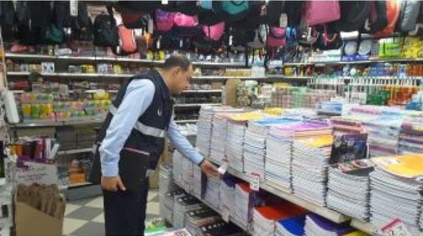 İzmit&rsquo;te Etiketsiz &Uuml;r&uuml;nler Denetimi S&uuml;r&uuml;yor