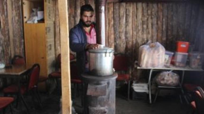 Erzurum&rsquo;da Soba Ve Kaloriferler Yanmaya Başladı