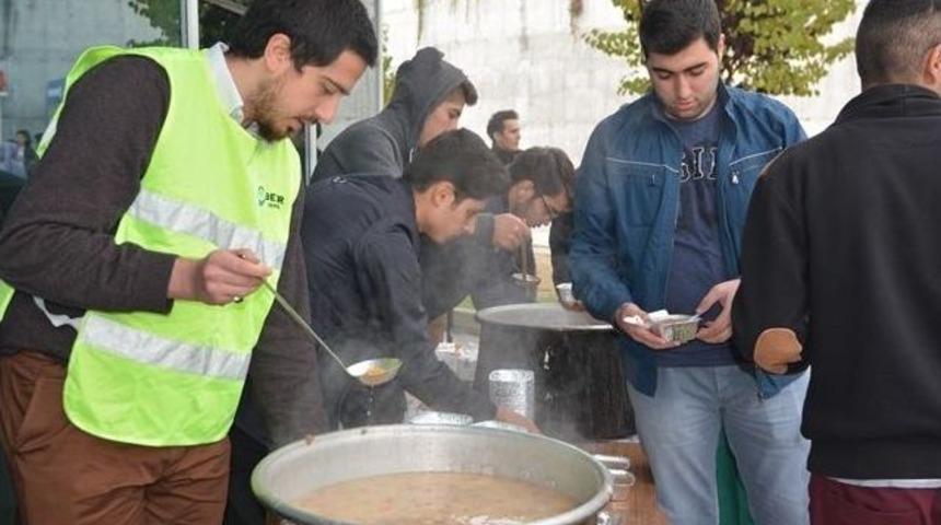 &Uuml;niversitede Aşure Etkinliği D&uuml;zenlendi