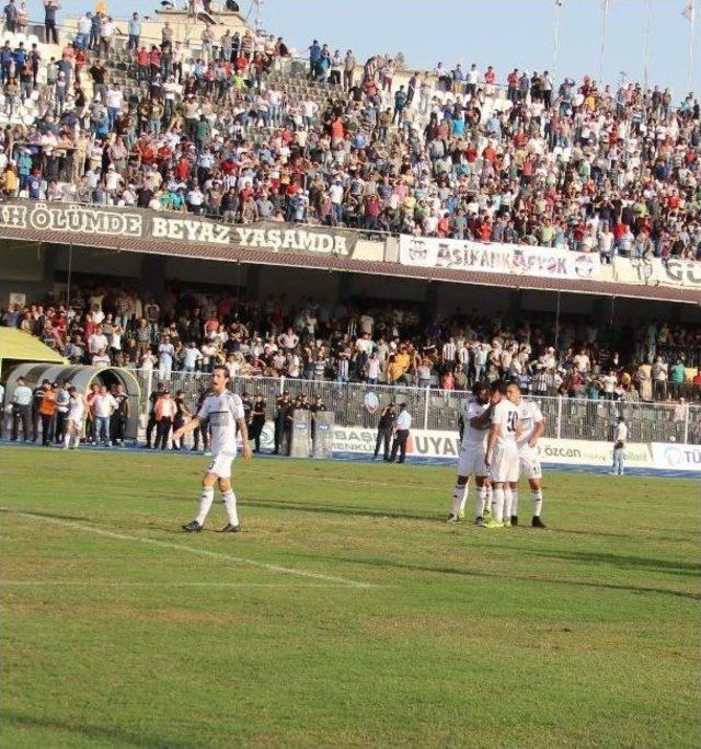 Aydınspor 1923 Yönetimi, Futbolculara İnegöl Maçının Cezasını Kesti