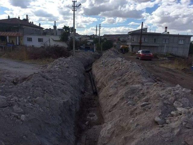 Çat Kasabasında Alt Yapı Ve Yol Çalışmaları Devam Ediyor