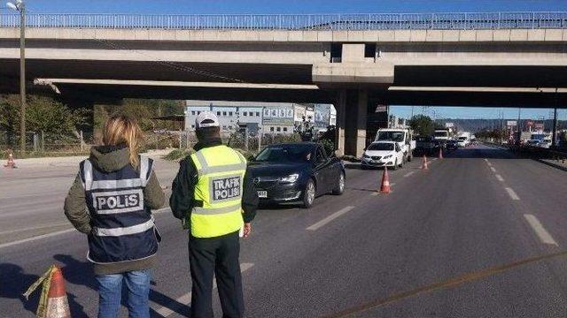 Bursa’nın Giriş Ve Çıkışları Tutuldu