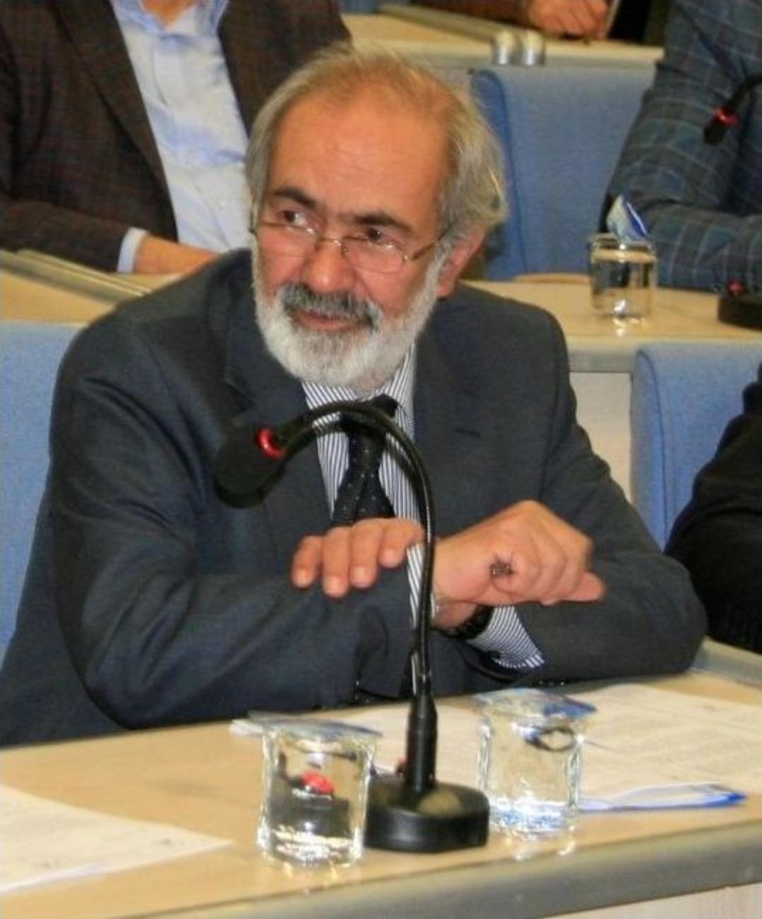 Meclis &Uuml;yesi Arslan İ&ccedil;in Adapazarı Belediyesi &Ouml;n&uuml;nde Helallik İstendi