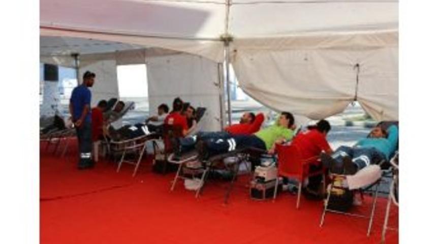 Kan Bağışı Ve K&ouml;k H&uuml;cre Kampanyasına Sasa &Ccedil;alışanlarından B&uuml;y&uuml;k Destek