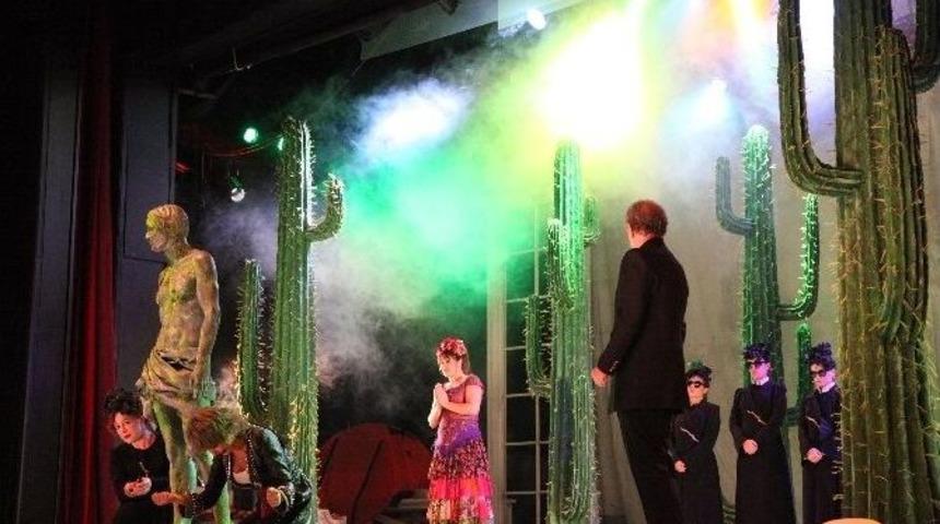 Şehir Tiyatroları Adana&rsquo;da Buluştu