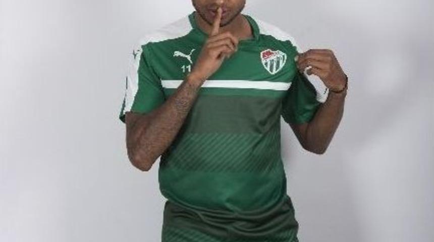 Josua&rsquo;dan Emre Mor Yorumu