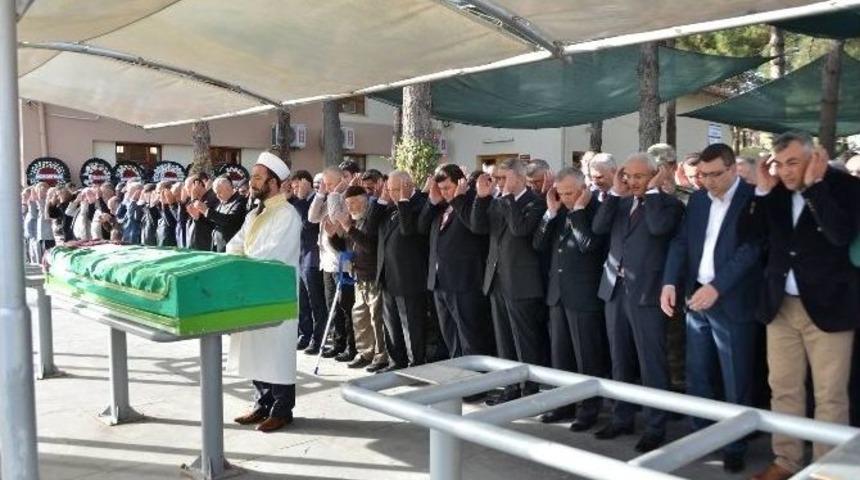 Milli Savunma Eski Bakanı Vecdi G&ouml;n&uuml;l, Erzincan Valiliğini Ziyaret Etti