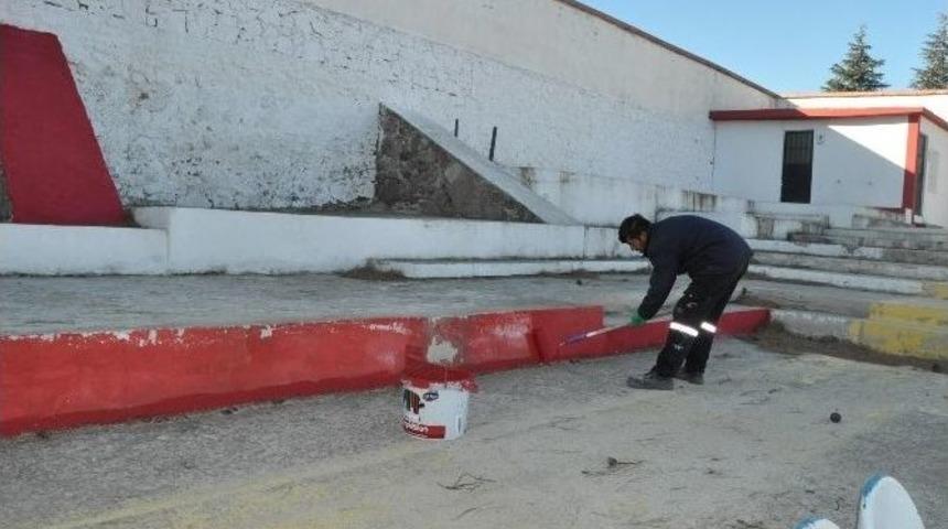 Ayvalık Stadında Bayram Hazırlığı