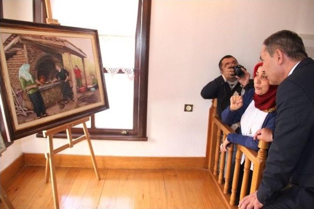 Kent M&uuml;zesi&rsquo;nde Resim Sergisi A&ccedil;ıldı