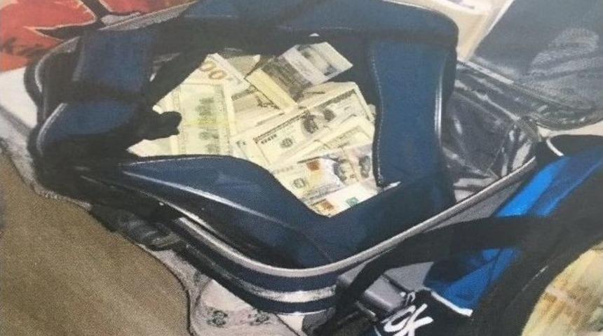 Fet&ouml; Soruşturmasında Aranan Memurun Evinde Servet &Ccedil;ıktı