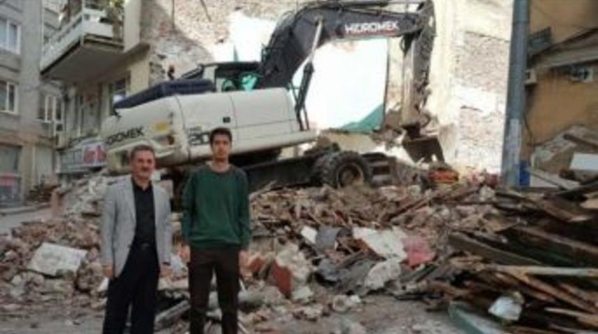 Lise Caddesi&rsquo;nde Yıkım