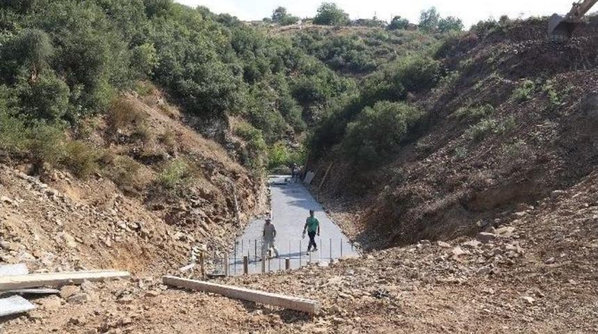Başkan Şirin Yol &Ccedil;alışmalarını Yerinde İnceledi