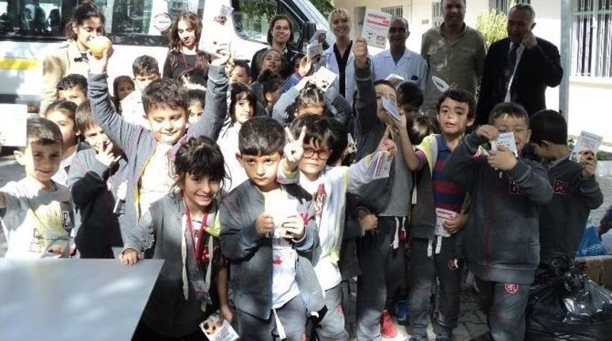 İlkokul &Ouml;ğrencileri Hayvan Barınağını Ziyaret Ettiler