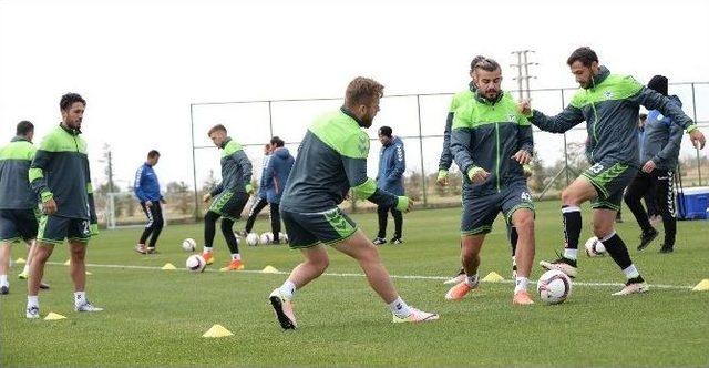 Konyaspor, Braga Maçı Hazırlıklarına Başladı