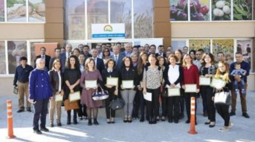 Gıda Kontrol G&ouml;revlileri Sertifikalarını Aldı